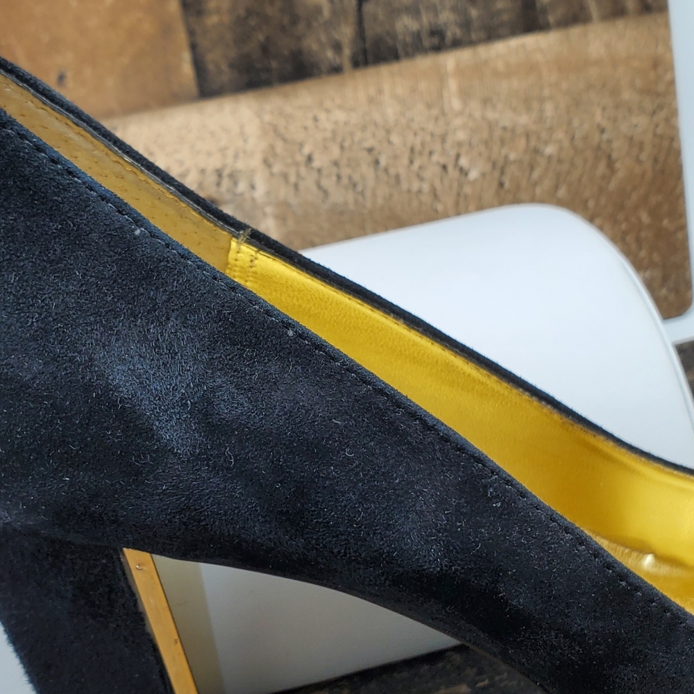 Anne Klein sueded monogram pumps 7.5 - Picture 7 of 8